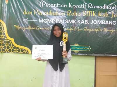 Siswi SMK Negeri Wonosalam Juara 1 Lomba Kaligrafi Peskiram 2026